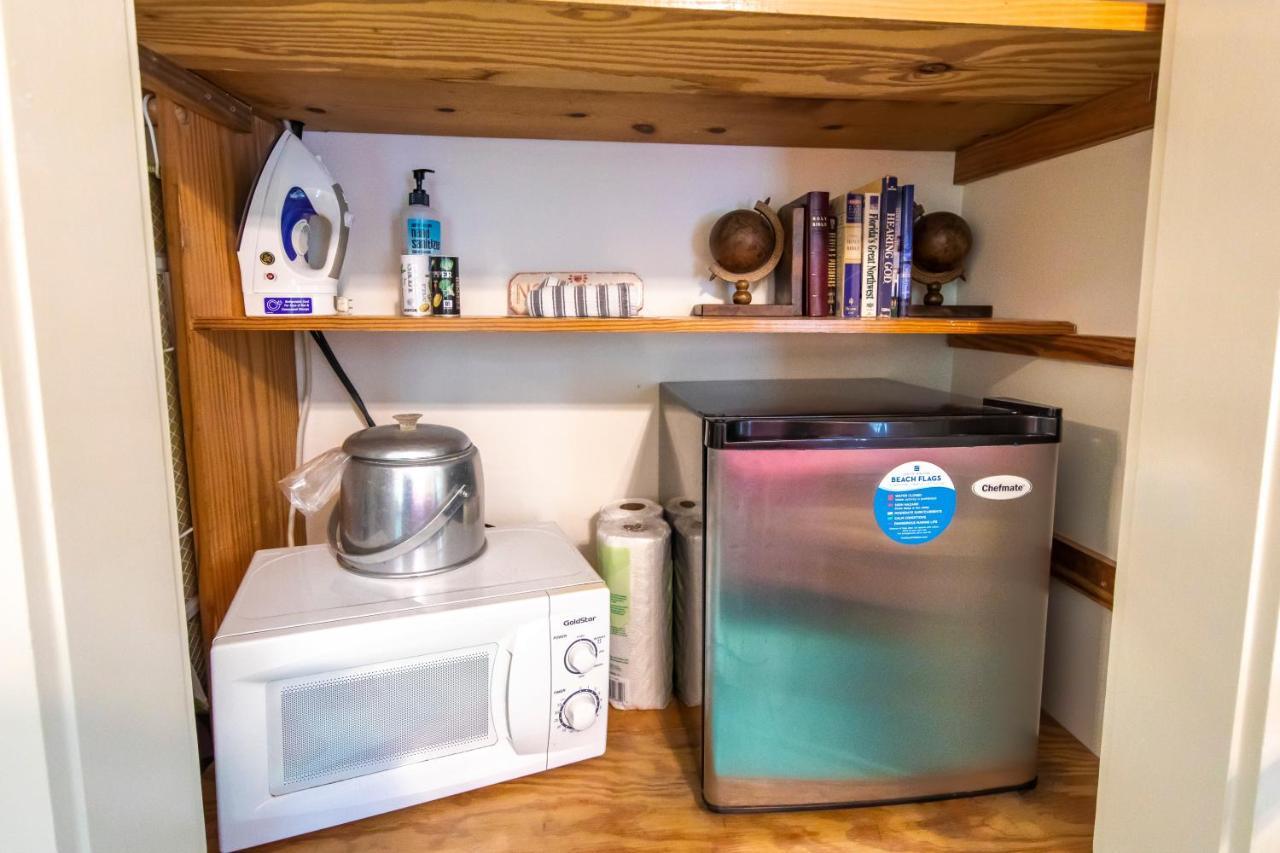 Hibiscus Coffee & Guesthouse Grayton Beach Dış mekan fotoğraf