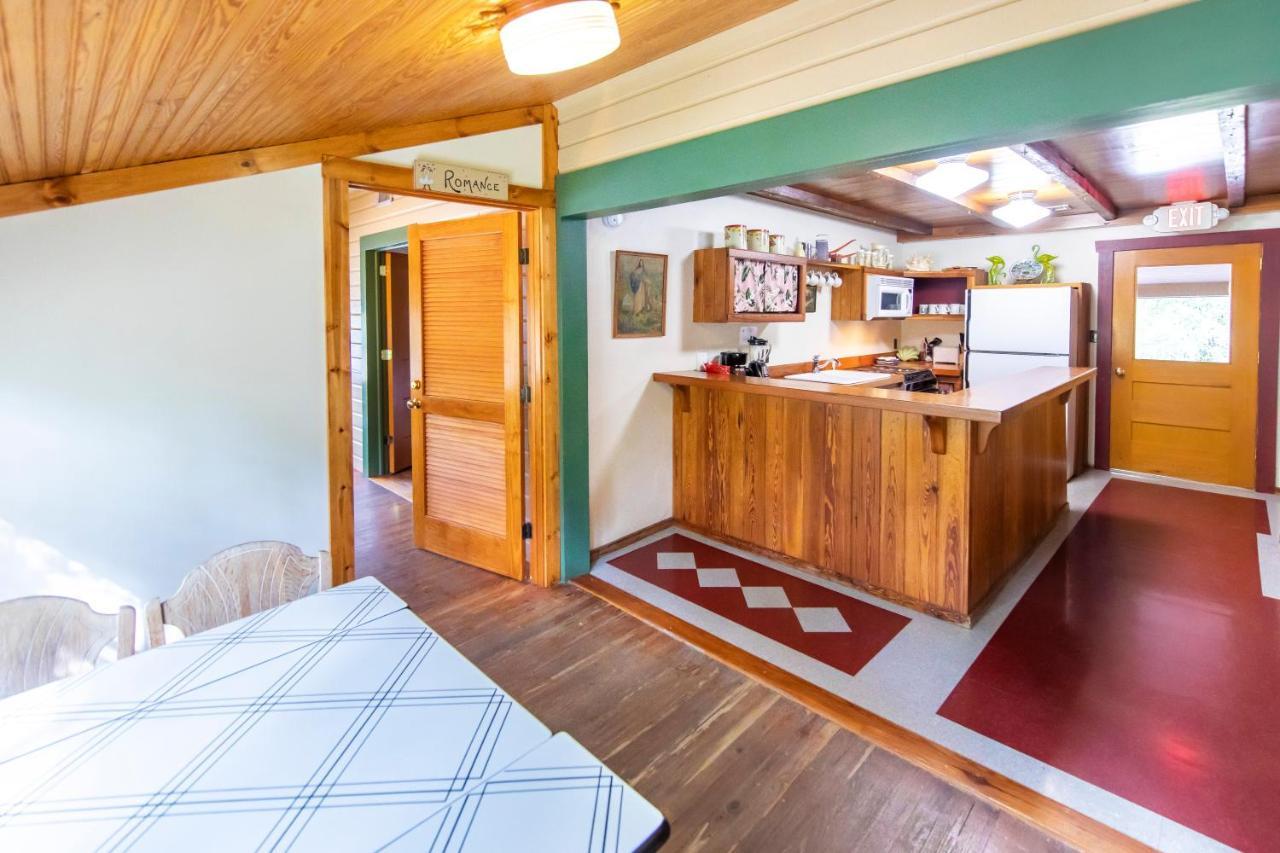 Hibiscus Coffee & Guesthouse Grayton Beach Dış mekan fotoğraf