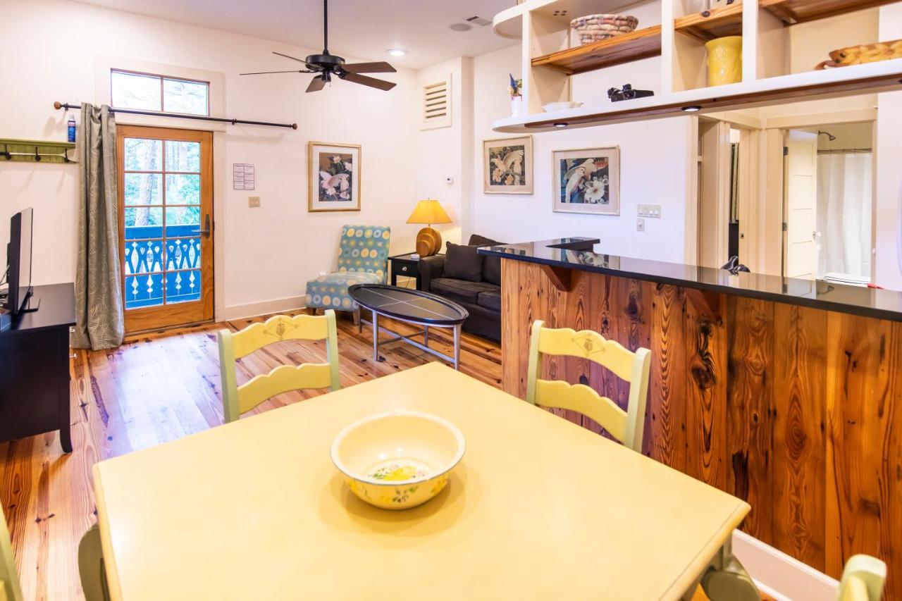 Hibiscus Coffee & Guesthouse Grayton Beach Dış mekan fotoğraf
