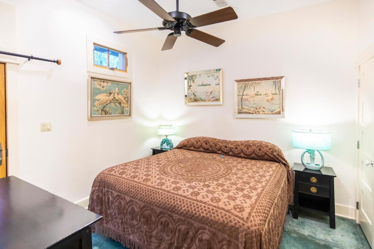 Hibiscus Coffee & Guesthouse Grayton Beach Dış mekan fotoğraf