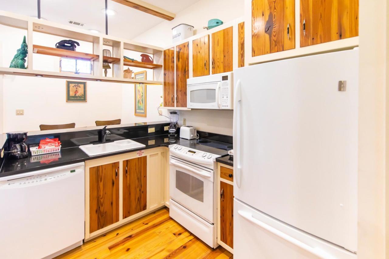 Hibiscus Coffee & Guesthouse Grayton Beach Dış mekan fotoğraf
