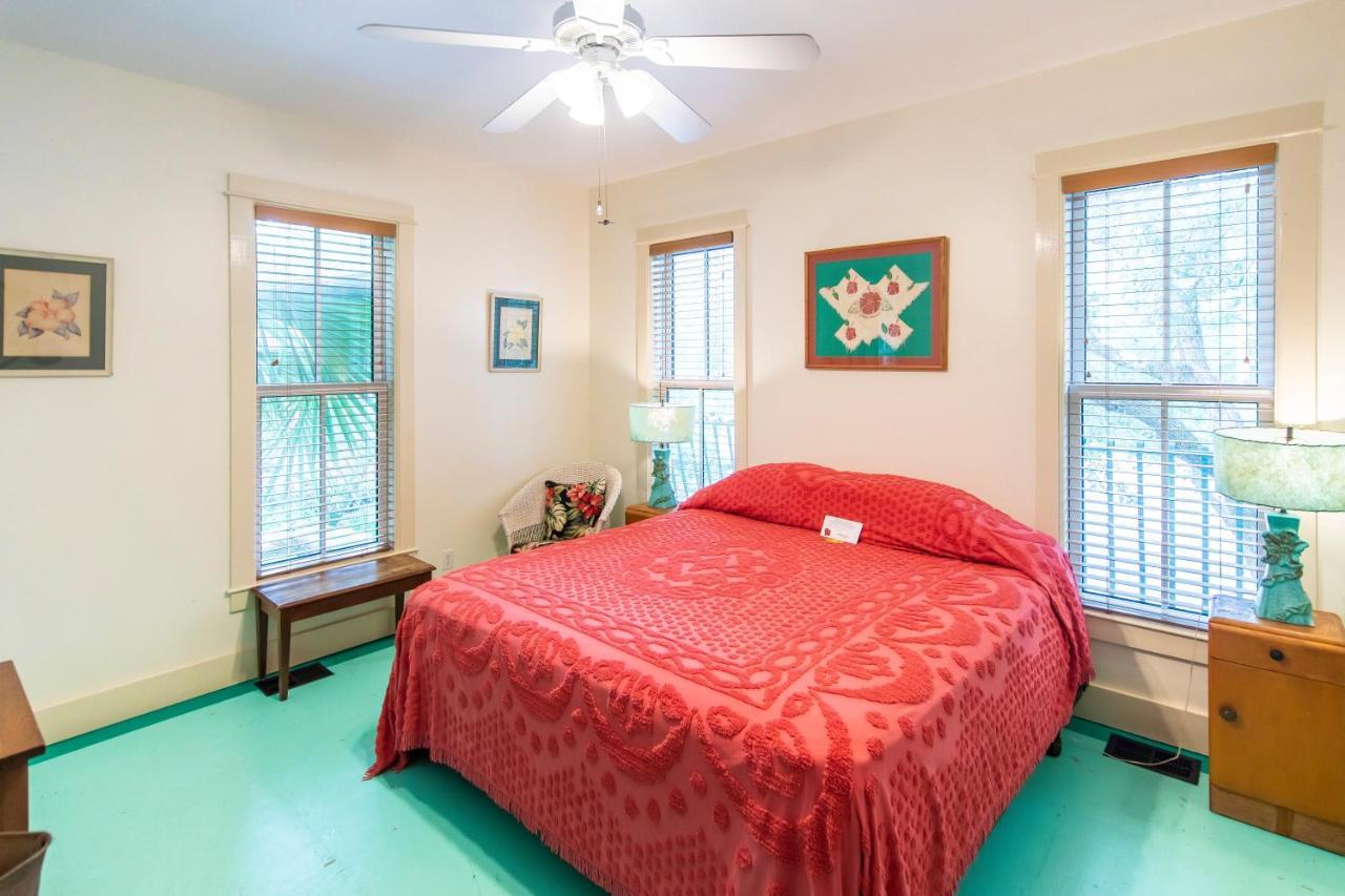 Hibiscus Coffee & Guesthouse Grayton Beach Dış mekan fotoğraf