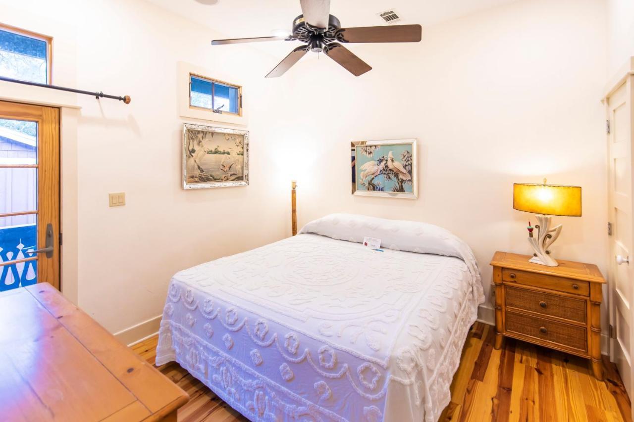 Hibiscus Coffee & Guesthouse Grayton Beach Dış mekan fotoğraf