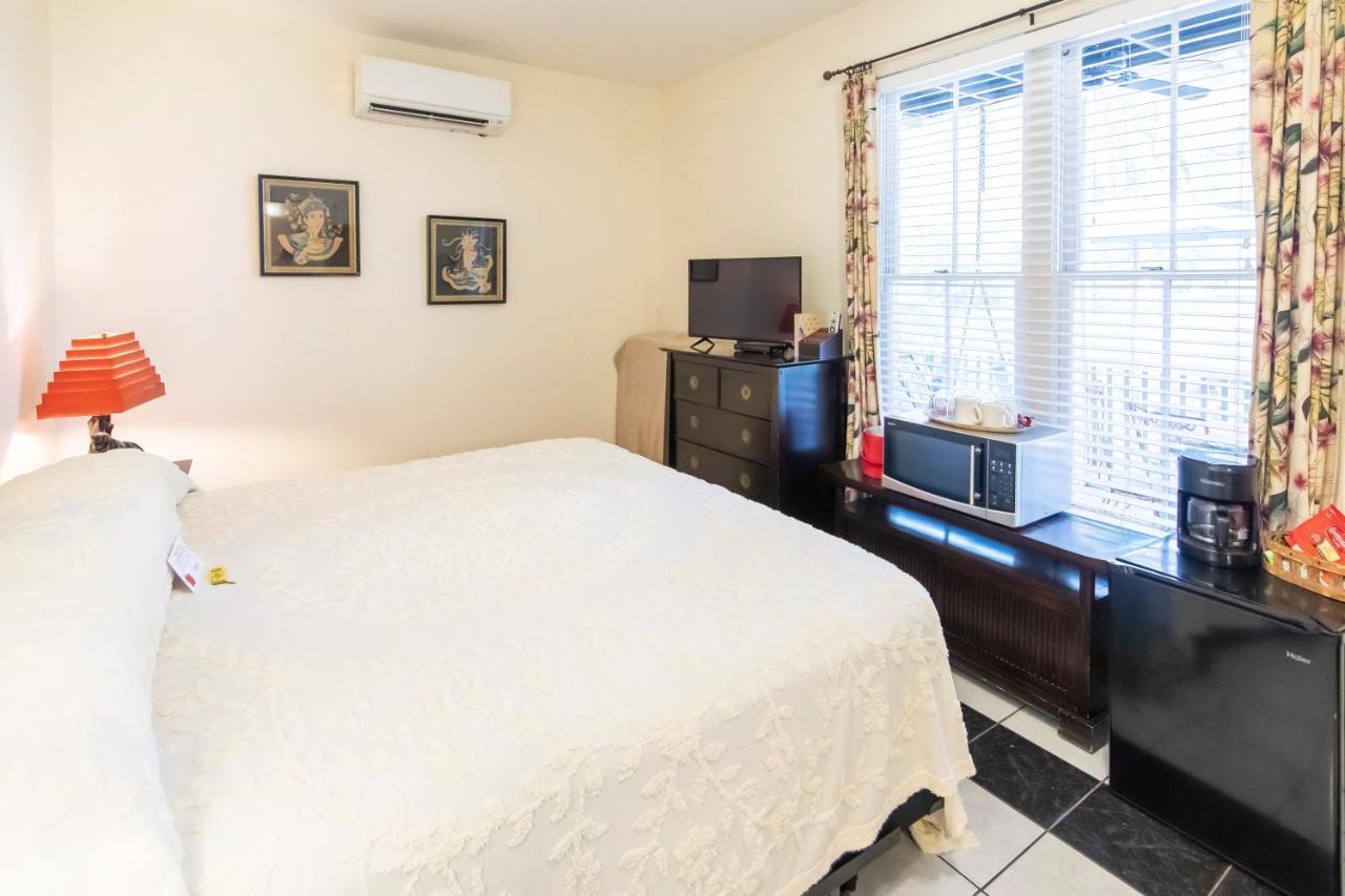Hibiscus Coffee & Guesthouse Grayton Beach Dış mekan fotoğraf