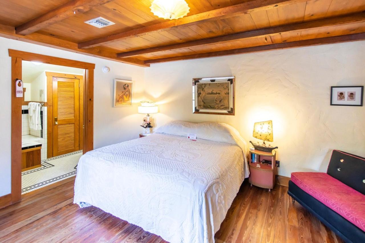 Hibiscus Coffee & Guesthouse Grayton Beach Dış mekan fotoğraf