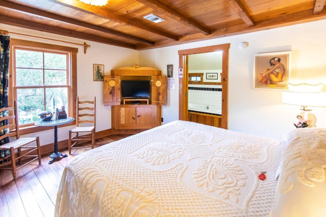 Hibiscus Coffee & Guesthouse Grayton Beach Dış mekan fotoğraf