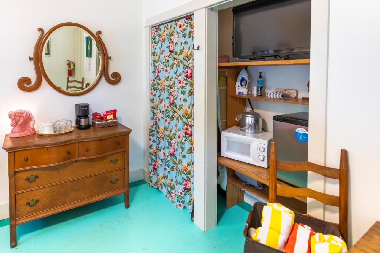 Hibiscus Coffee & Guesthouse Grayton Beach Dış mekan fotoğraf