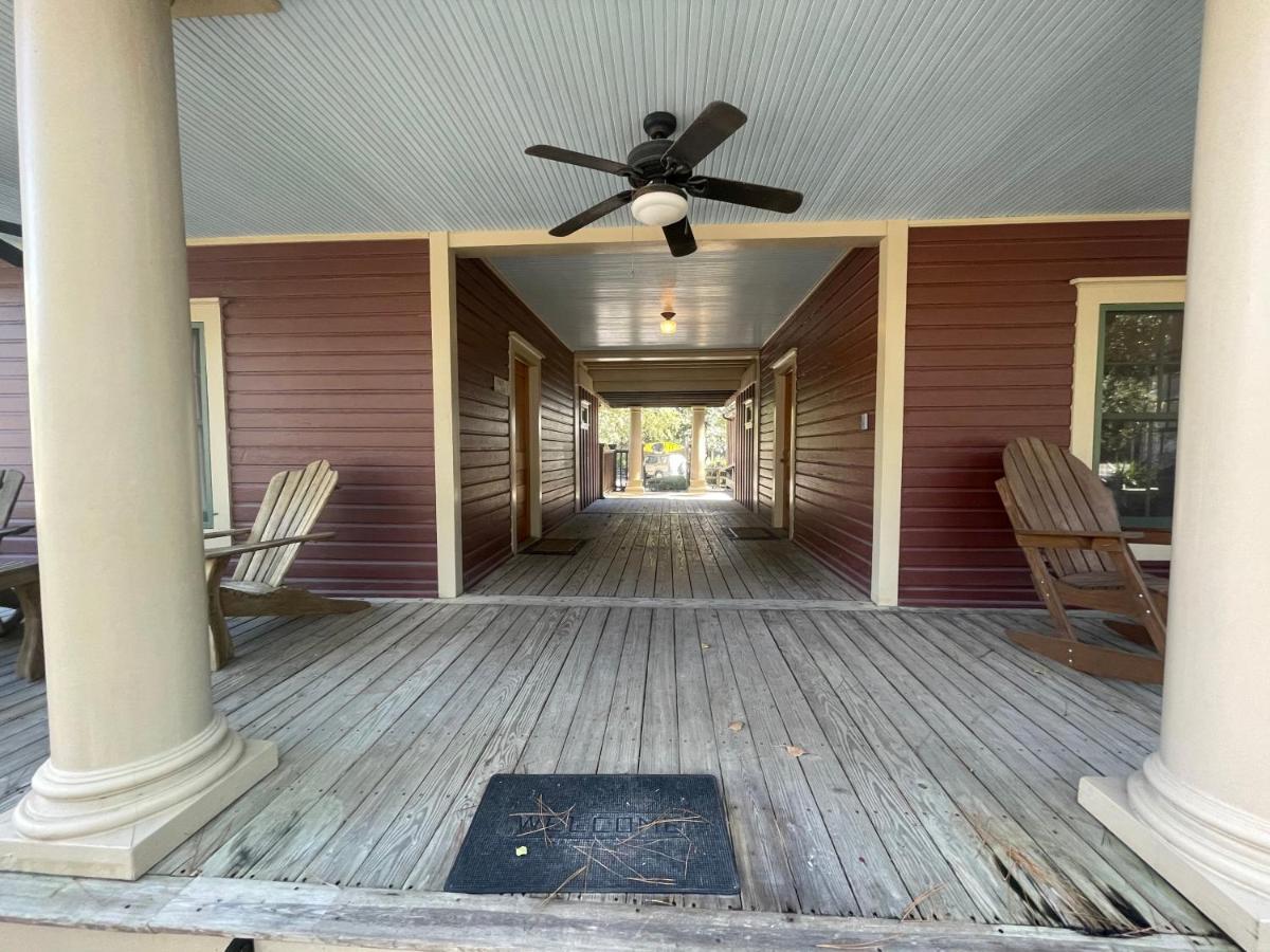 Hibiscus Coffee & Guesthouse Grayton Beach Dış mekan fotoğraf